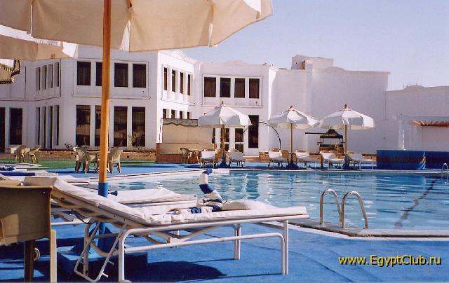 Bluer Reef 2*, �������