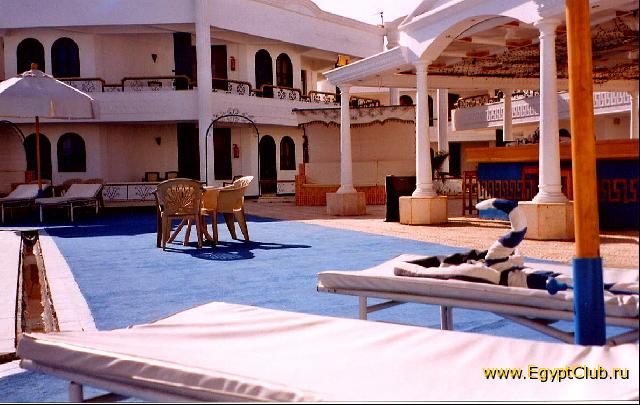 Blue Reef 2*, ����