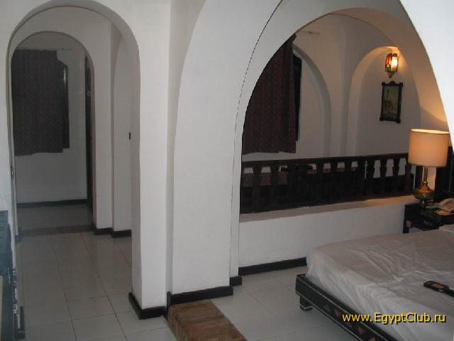 ����� 2+1   � B107