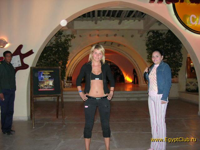 ����-����