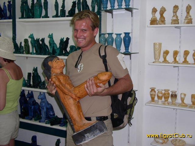 ����������