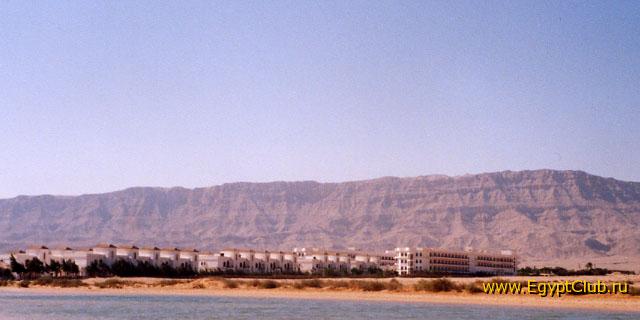 1. ��� �� ����� Royal Zaafarana �� ������� ����