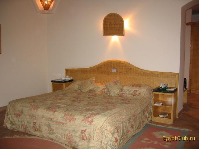 � ������