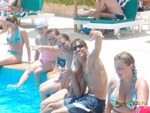 ����� Menaville