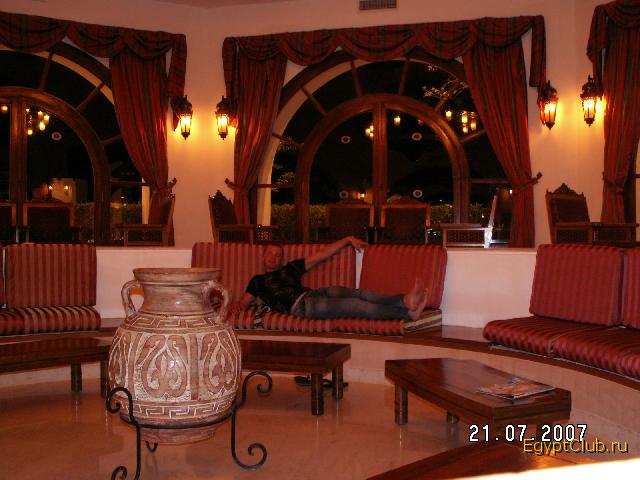 C�������4