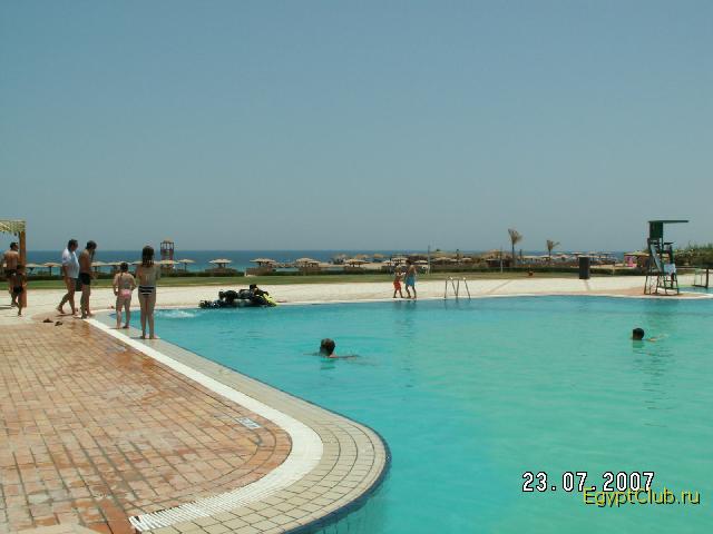 C�������4