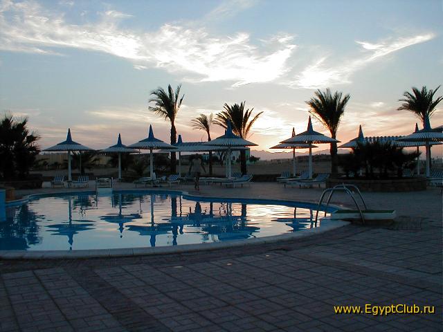 Coral Beach ������� 09.2003