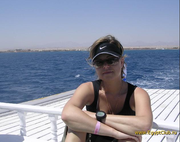 ��� � �� ����