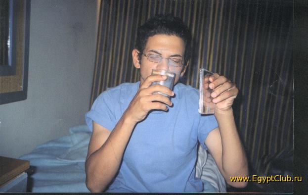 Chef animacii Sultan Beach kurit gashish