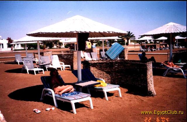 Melia Pharaon. ����.