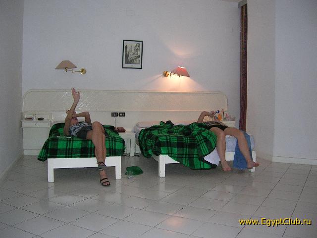 � ������