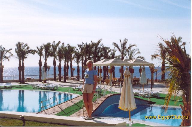 � �������