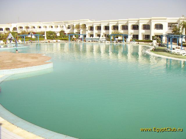 Royal Paradise Resort