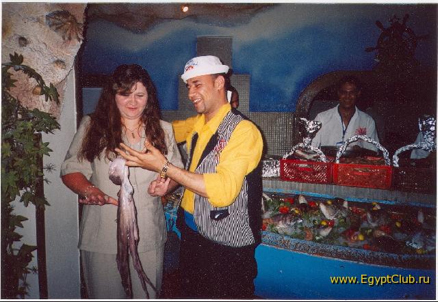 ���k��� � ��� ����