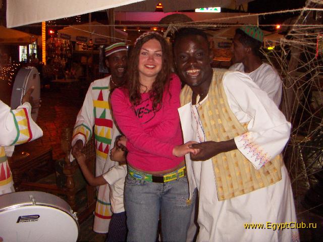 �����-���