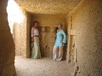 ���-�� � �������