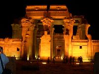 ���-����