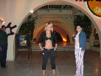 ����-����