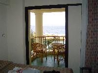 Sunrise Holiday �������