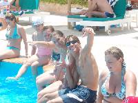 ����� Menaville