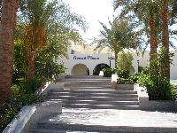 Grand Plaza. ������� ����.