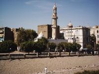 �����   ����