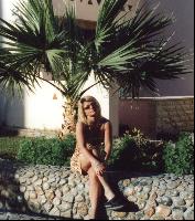 �������