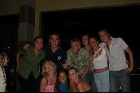 ���-����