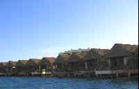 ���-����