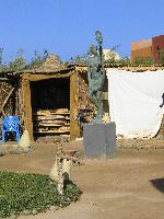 ���-����