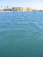 ���-����