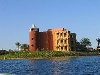 ���-����