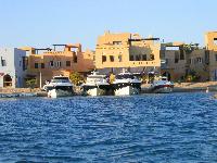 ���-����