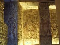 ���-������