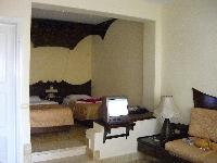 ����� "����"